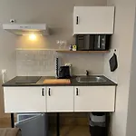 Excellent House 公寓