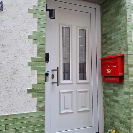 Excellent House * Ediger-Eller